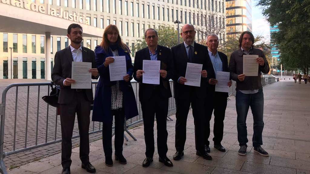 Torra se autoinculpa de los delitos por los que están condenados los políticos del 'procés' Torra se autoinculpa de los delitos por los que están condenados los políticos del 'procés'