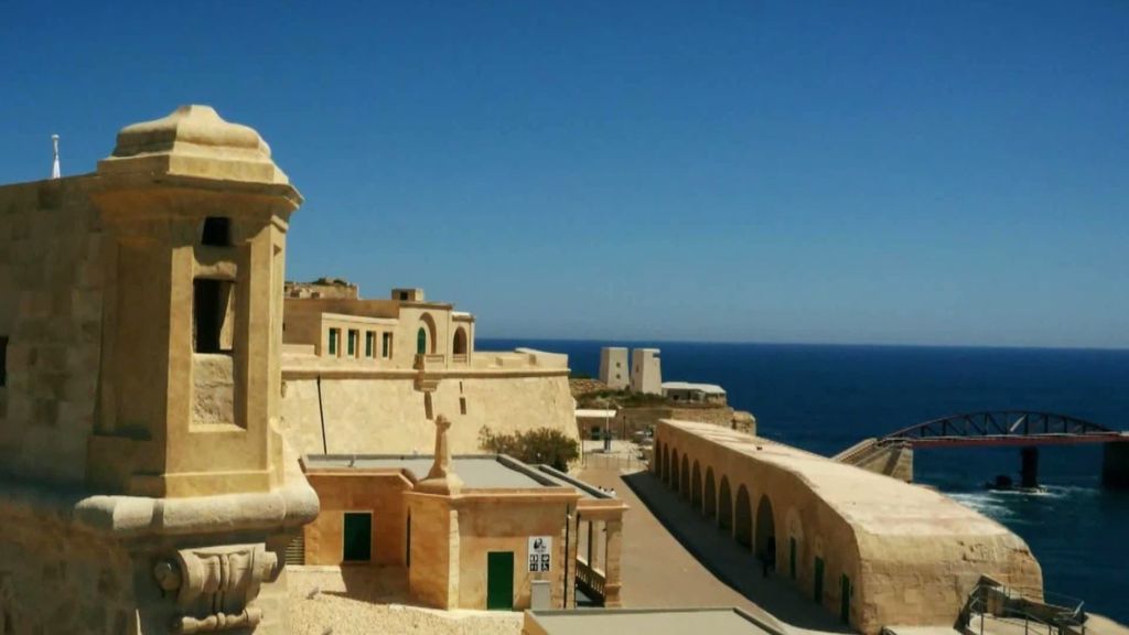 Planes Cuatro: Los Ángeles, Malta y Aragón