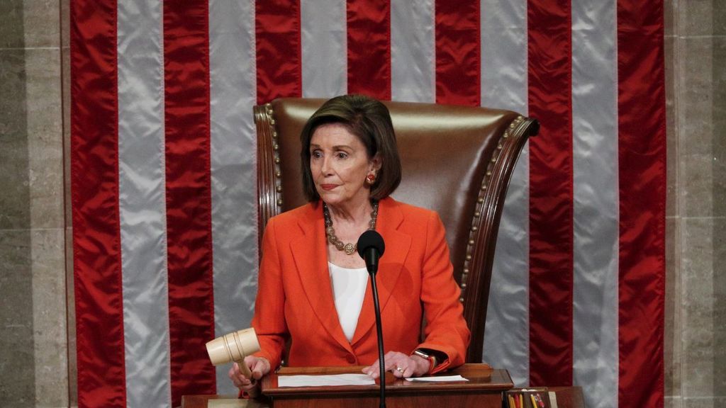 El Congreso estadounidense dividido aprueba el impeachment a Trump El Congreso estadounidense dividido aprueba el impeachment a Trump