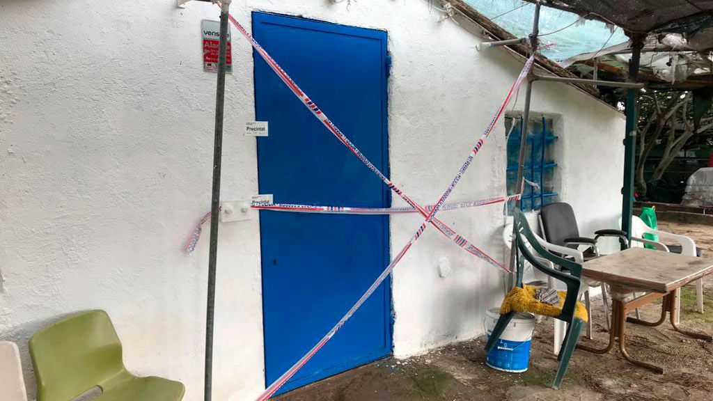 Un hombre mata a su mujer en Castellbisbal y se entrega en la comisaría de los Mossos Un hombre mata a su mujer en Castellbisbal y se entrega en la comisaría de los Mossos