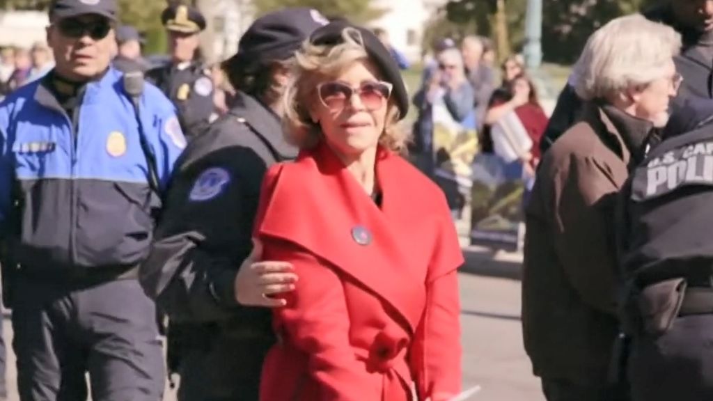 Jane Fonda y sus 4 detenciones el último mes: medio siglo luchando por diferentes causas
