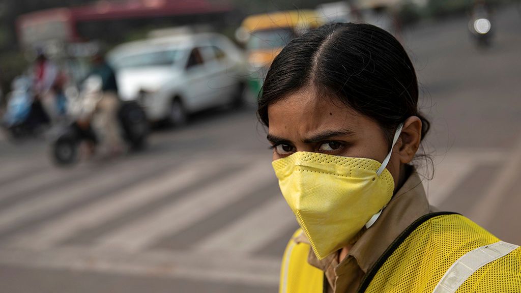 Emergencia por contaminación en Delhi: vuelos desviados y algunos coches prohibidos Emergencia por contaminación en Delhi: vuelos desviados y algunos coches prohibidos