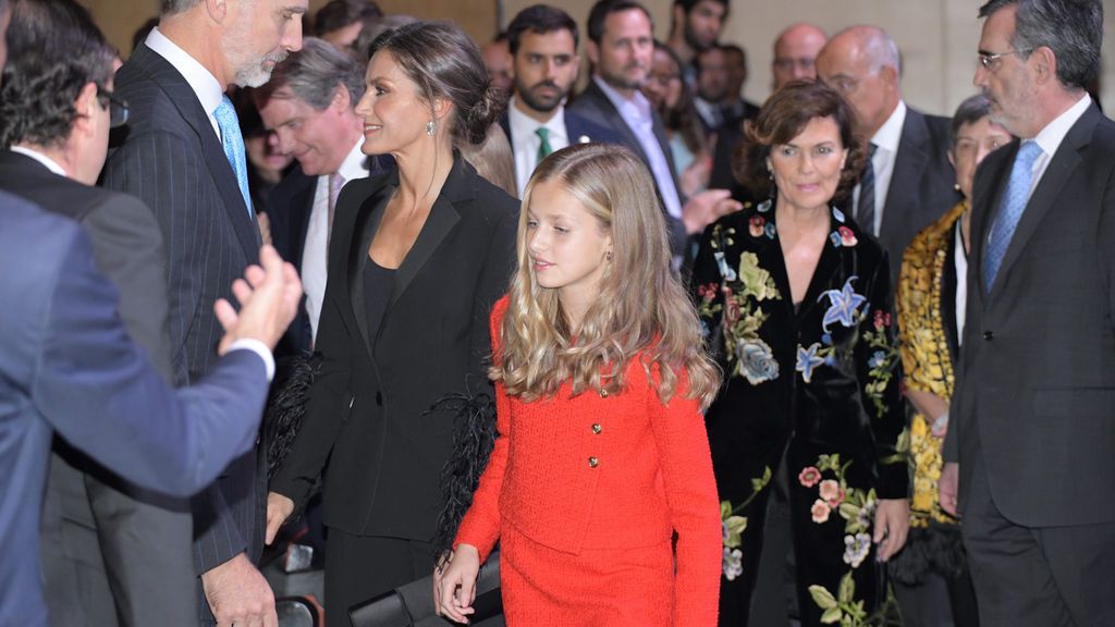 La Familia Real es ovacionada a su llegada a los Premios Princesa de Girona