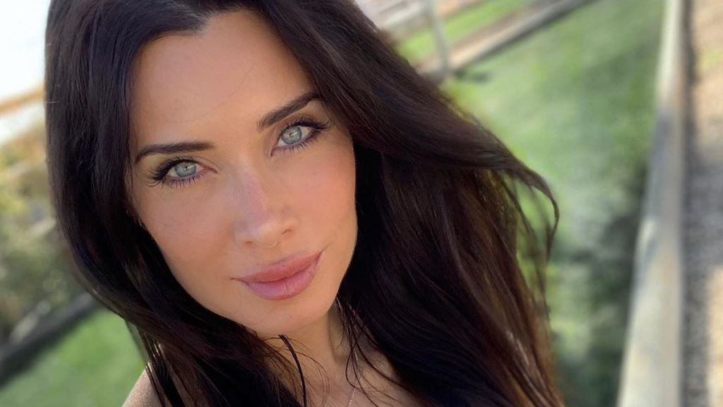 El comentado posado de Pilar Rubio con su hermano en redes: "Tenéis el mismo color de ojos"