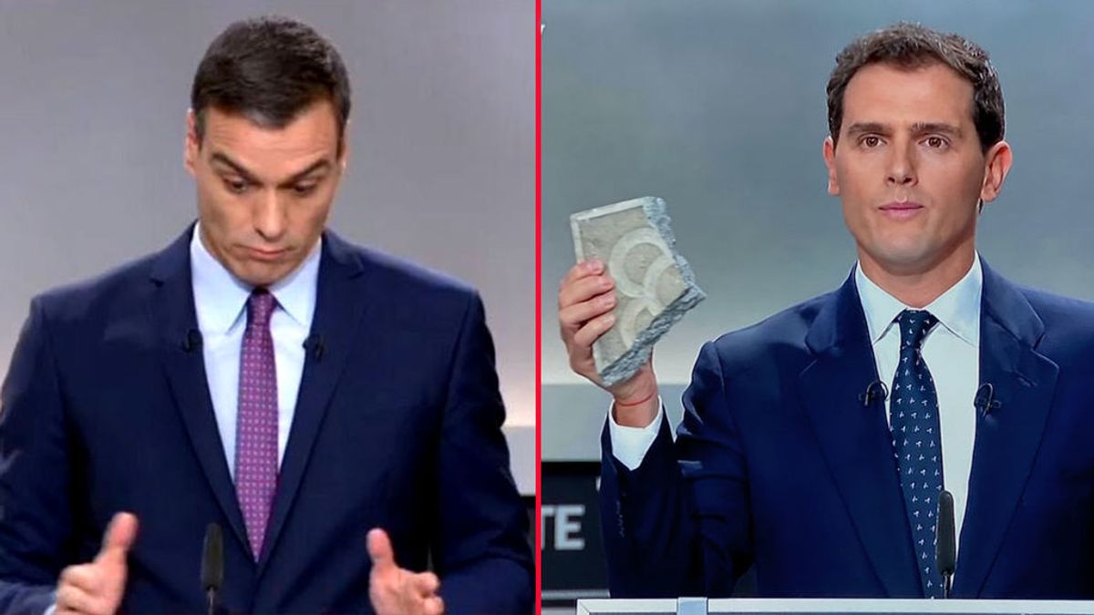 Aciertos y errores del lenguaje no verbal del debate: de la llamativa corbata de Sánchez al 'lapsus linguae' de Iglesias Aciertos y errores del lenguaje no verbal del debate: de la llamativa corbata de Sánchez al 'lapsus linguae' de Iglesias