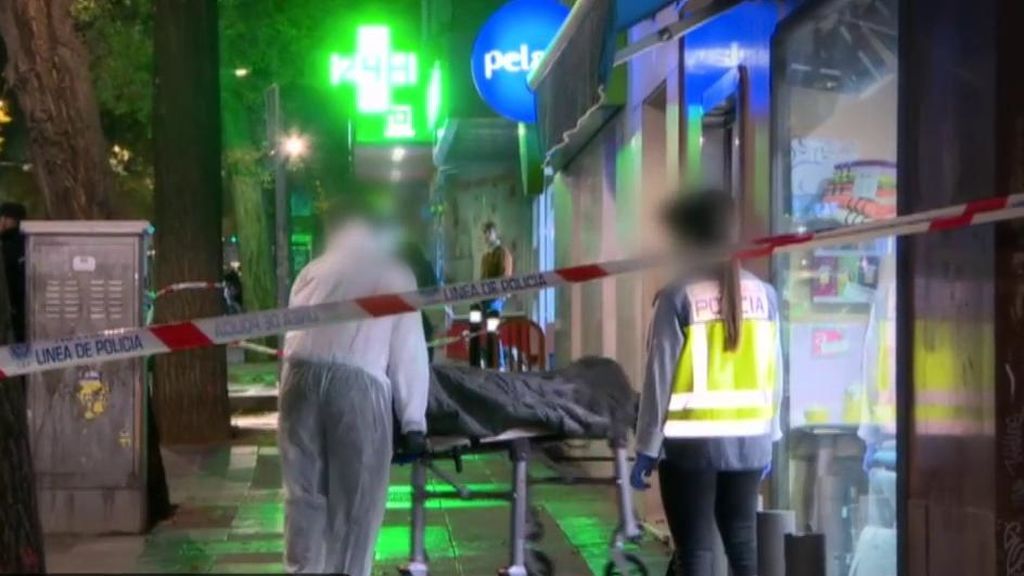 La policía descarta el robo como motivo del asesinato de un decorador en su tienda de Madrid