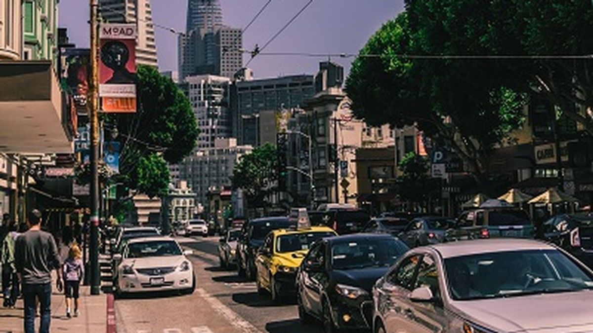 Apple, Google y Facebook anuncian inversiones millonarias para paliar el problema de la vivienda en California Apple, Google y Facebook anuncian inversiones millonarias para paliar el problema de la vivienda en California