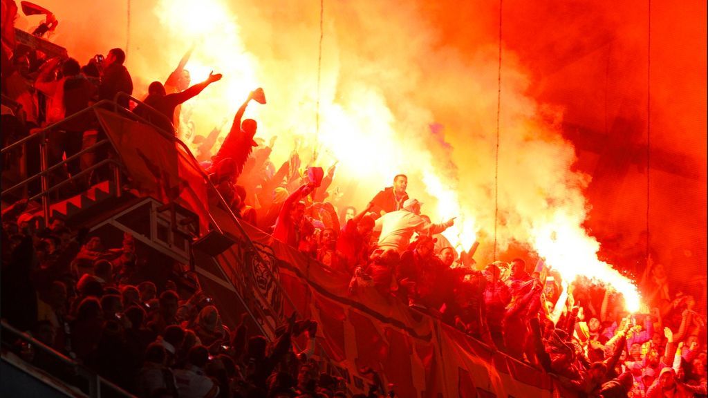 "Cuidado con los bocadillos de los niños": activan un plan especial para vigilar a los ultras del Galatasaray en el Bernabéu "Cuidado con los bocadillos de los niños": activan un plan especial para vigilar a los ultras del Galatasaray en el Bernabéu