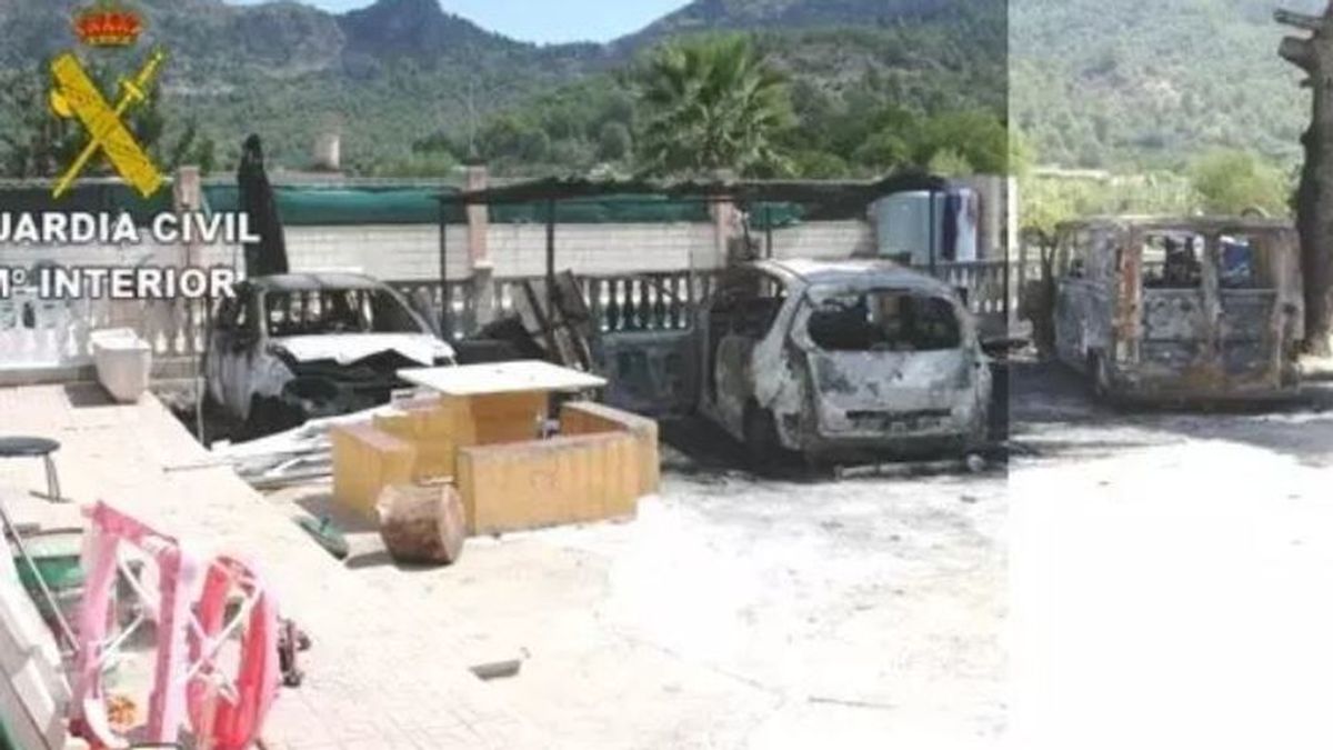Detenido por quemar la casa de su expareja, tres coches, una moto y dos perros en Gandía