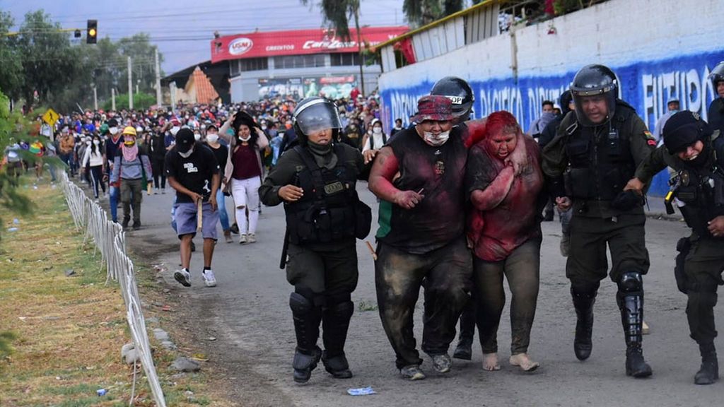 Brutal agresión a una alcaldesa en Bolivia Brutal agresión a una alcaldesa en Bolivia