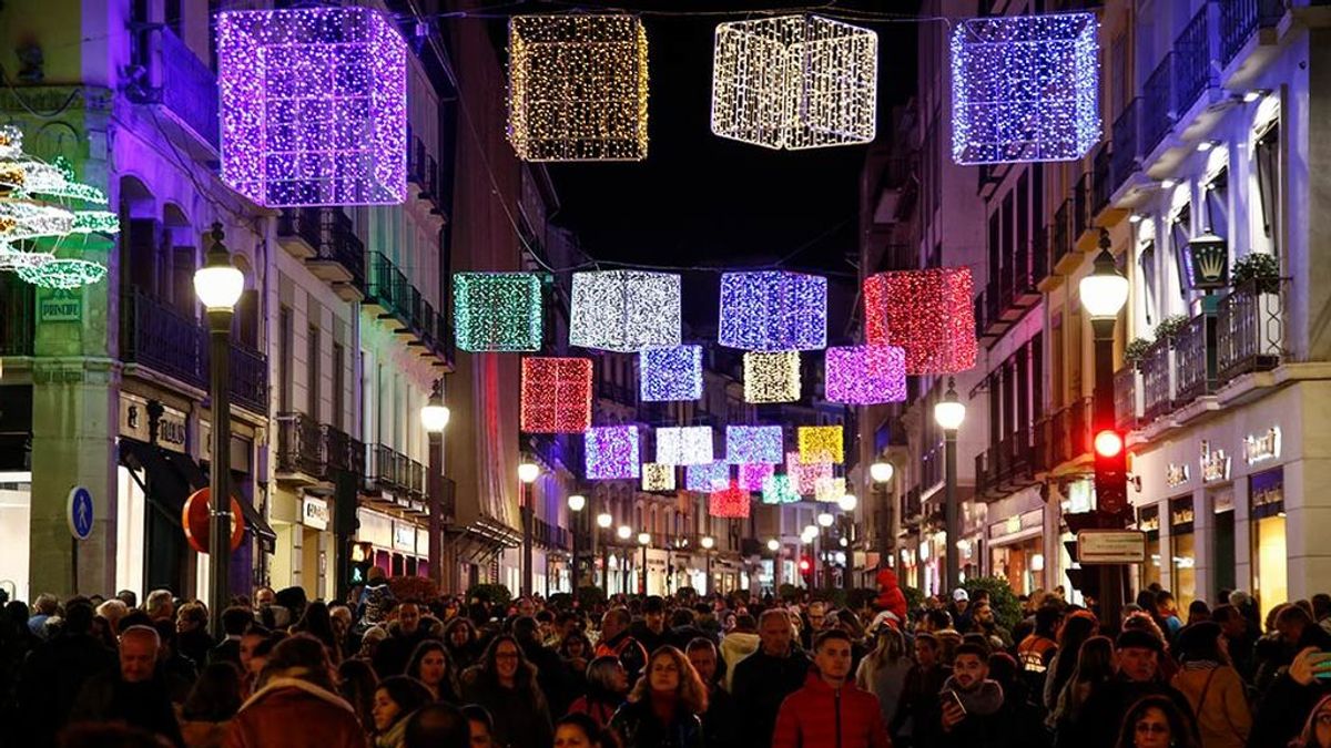 Esta Navidad habrá menos de 700.000 contratos, casi todos temporales y a tiempo parcial Esta Navidad habrá menos de 700.000 contratos, casi todos temporales y a tiempo parcial