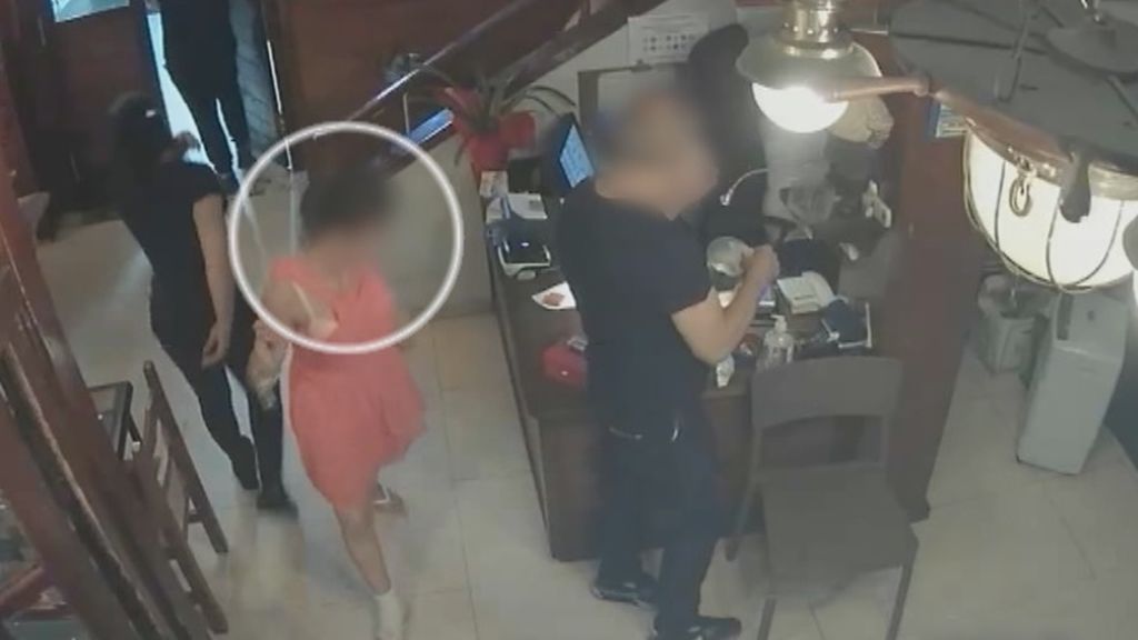 Detenida tras ser pillada robando en las taquillas de un hotel en Barcelona