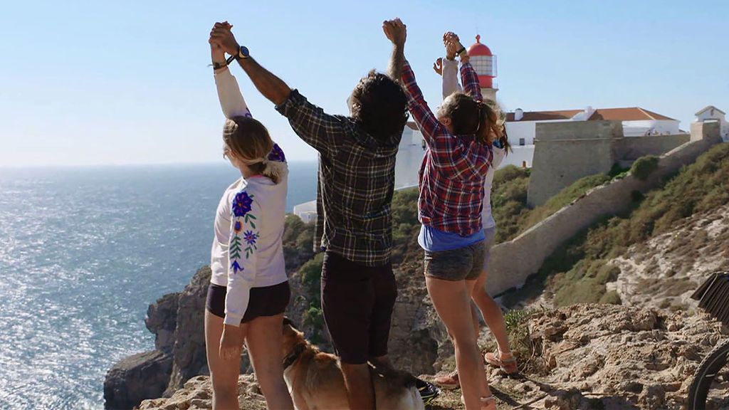 Pablo y sus chicas llegan al Cabo de San Vicente: “Este no es el final, es el inicio”