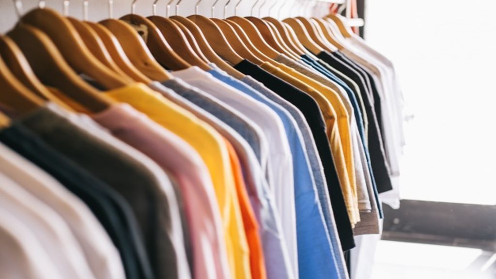 Cuéntame cuánta ropa tienes y te diré lo que contaminas: tus hábitos de consumo y cuidado de los textiles son claves para salvar el medio ambiente