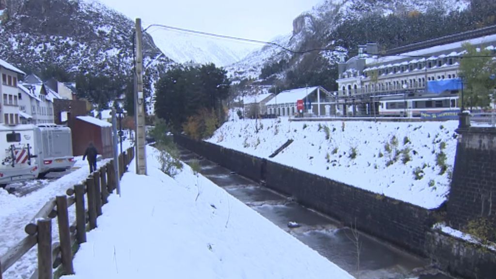 Ocho provincias del norte de España están en alerta por nieve