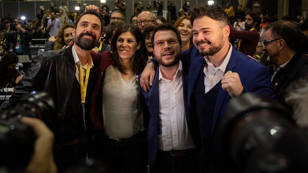 ERC reedita su triunfo y el independentismo avanza en Cataluña ERC reedita su triunfo y el independentismo avanza en Cataluña