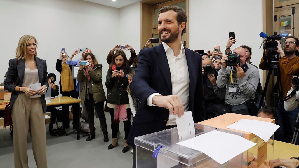 Pablo Casado acude a votar