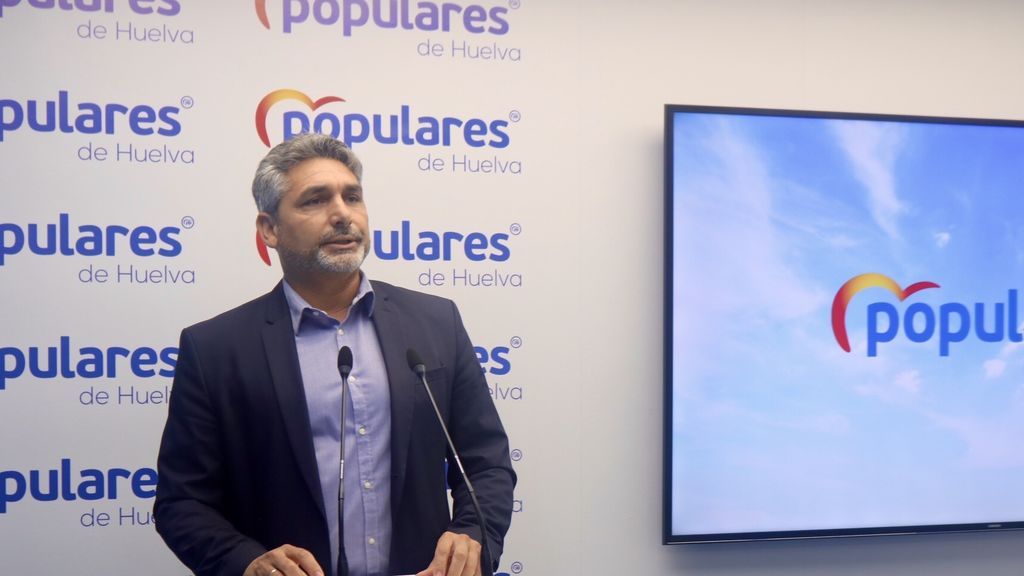 Juan Cortés (PP) se queda fuera del Senado Juan Cortés (PP) se queda fuera del Senado