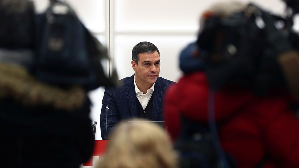 Sánchez buscará un acuerdo con Podemos y Ciudadanos que eluda a los independentistas Sánchez buscará un acuerdo con Podemos y Ciudadanos que eluda a los independentistas