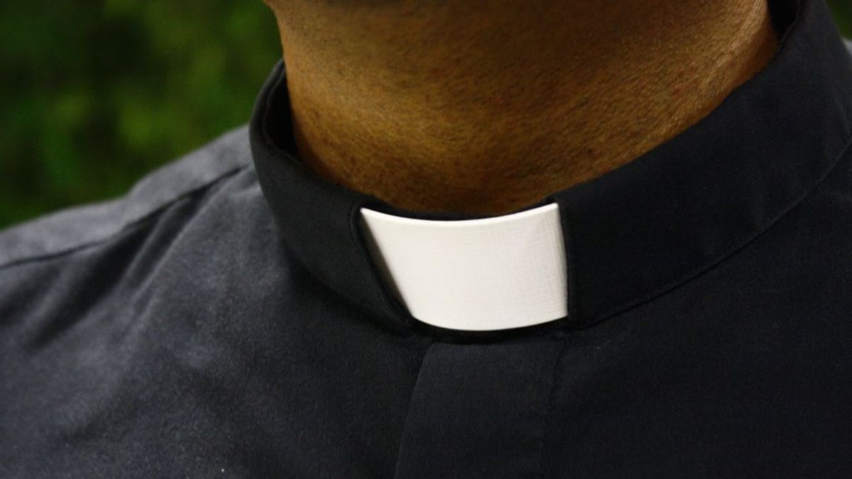 El sacerdote acusado de abusar sexualmente de una niña de 11 años confiesa desde prisión: "Todo es verdad, pido perdón"