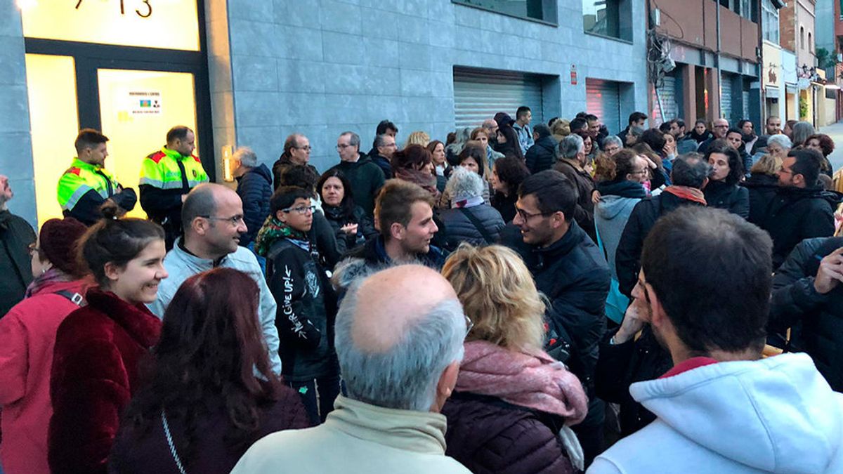 Una promotora paga 20.000 euros a unos ocupas para que se vayan de un edificio en Barcelona Una promotora paga 20.000 euros a unos ocupas para que se vayan de un edificio en Barcelona