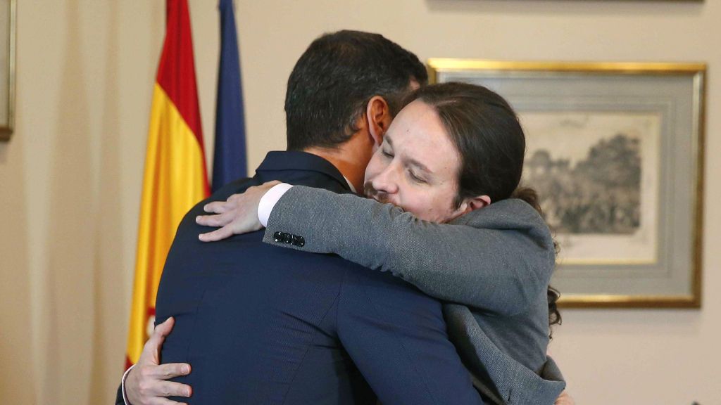 'Peblo': los mejores memes del abrazo entre Pedro Sánchez y Pablo Iglesias 'Peblo': los mejores memes del abrazo entre Pedro Sánchez y Pablo Iglesias