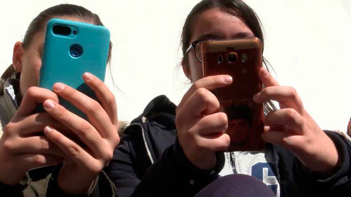El 20% de los adolescentes sufre trastornos de comportamiento por su dependencia a la tecnología El 20% de los adolescentes sufre trastornos de comportamiento por su dependencia a la tecnología