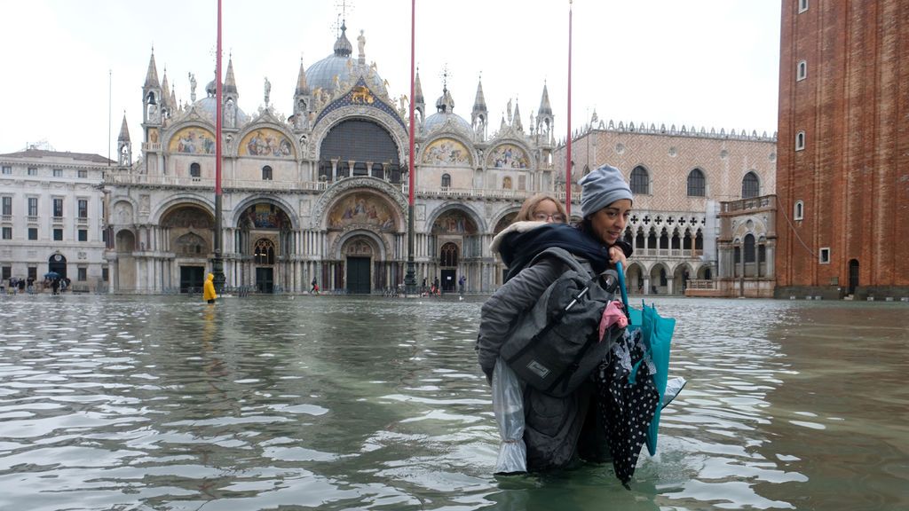 “Una devastación apocalíptica”: Dos muertos en las terribles inundaciones en Venecia