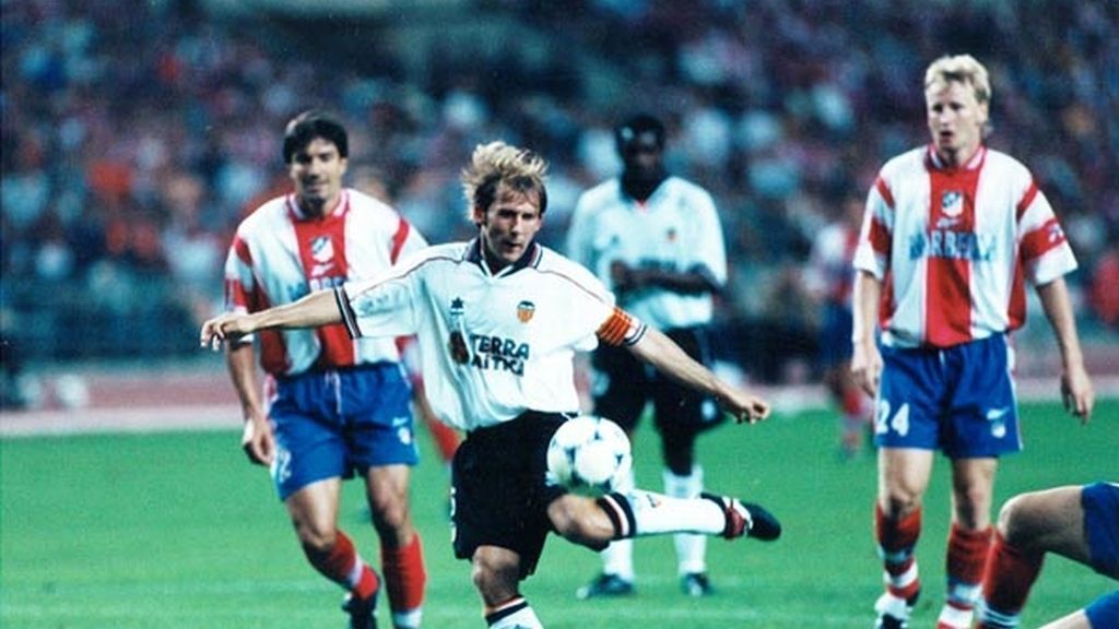 Gol de Mendieta ante el Atlético