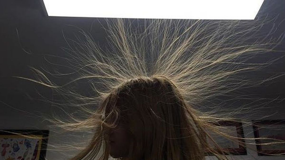 Electricidad estática: cómo quitarla del pelo y la ropa cuando empieza el frío