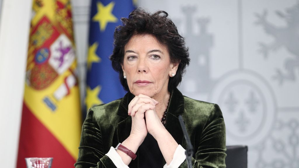 Celaá, a las escuelas católicas: la libertad de centro no emana de Constitución