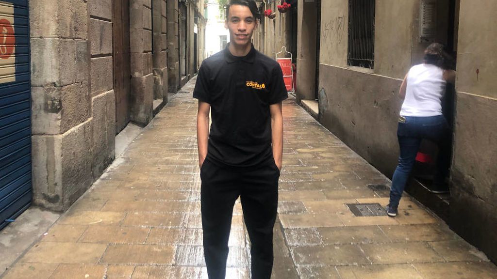 Llegó en un camión escondido desde Marruecos y ahora juega en el Español juvenil Llegó en un camión escondido desde Marruecos y ahora juega en el Español juvenil