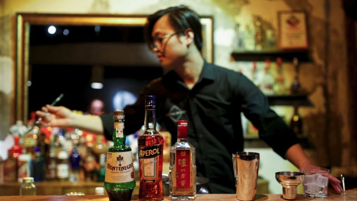 Las cenas de negocios y las nuevas modas occidentales disparan el consumo de alcohol en China