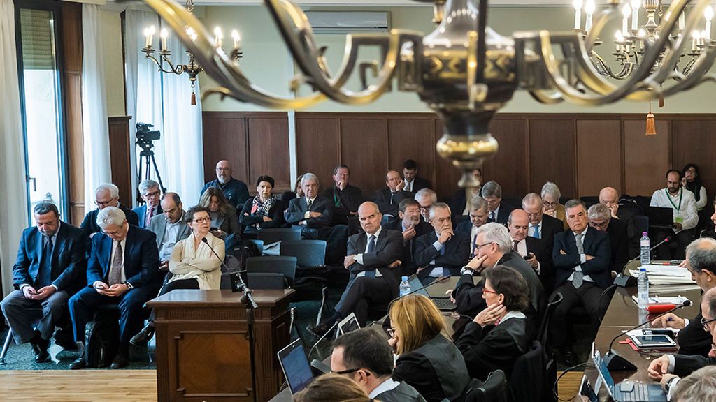 La sentencia de los ERE pone negro sobre blanco la responsabilidad de los políticos La sentencia de los ERE pone negro sobre blanco la responsabilidad de los políticos