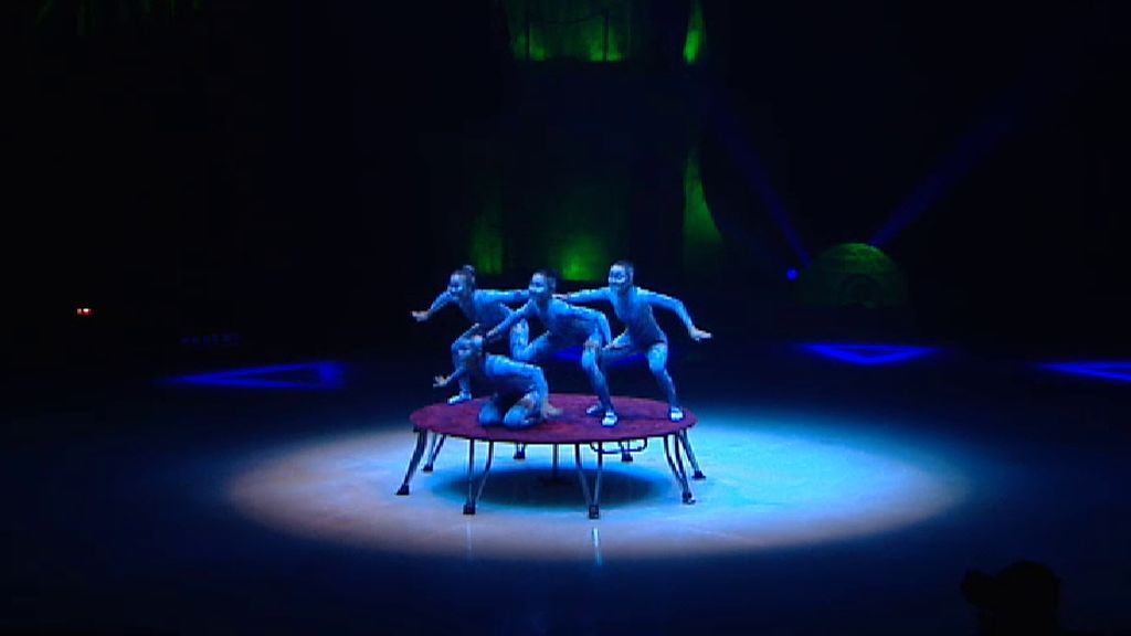 Circo sobre hielo: el espectáculo con más de 40 patinadores y artistas llega a Madrid