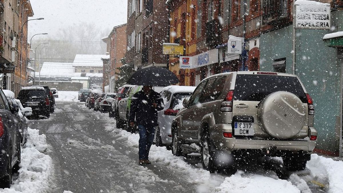 Cómo circular con hielo o nieve en la calzada: pautas para superar las dificultades del frío