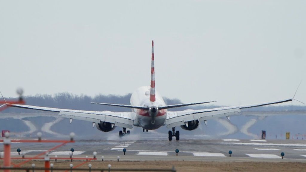 Azafatas de American Airlines temen volar en los Boeing 737 Max por los recientes accidentes de este modelo Azafatas de American Airlines temen volar en los Boeing 737 Max por los recientes accidentes de este modelo