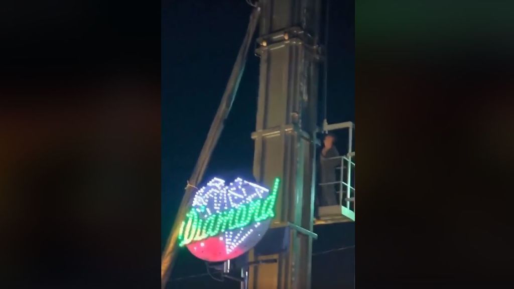 Vídeo: Falla una atracción mecánica en una feria de México