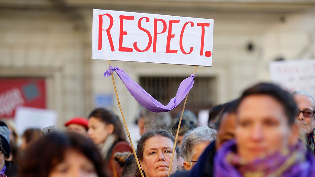 "Cómo saber si eres una guarra": un 'youtuber' se enfrenta a prisión por vejar a mujeres en sus vídeos "Cómo saber si eres una guarra": un 'youtuber' se enfrenta a prisión por vejar a mujeres en sus vídeos
