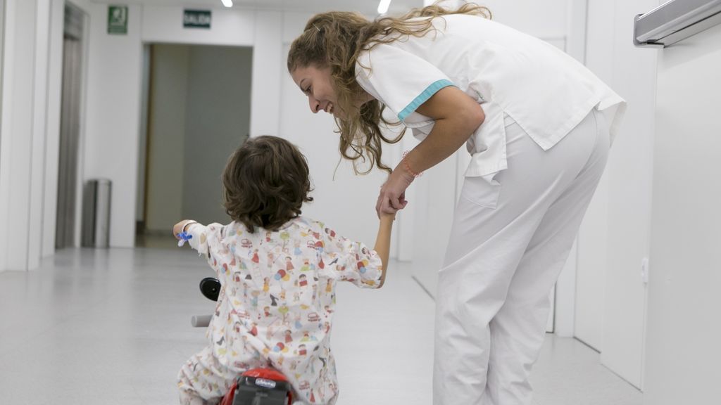 Más de 20 enfermeras dan los primeros pasos para acoger a niños con enfermedades poco frecuentes