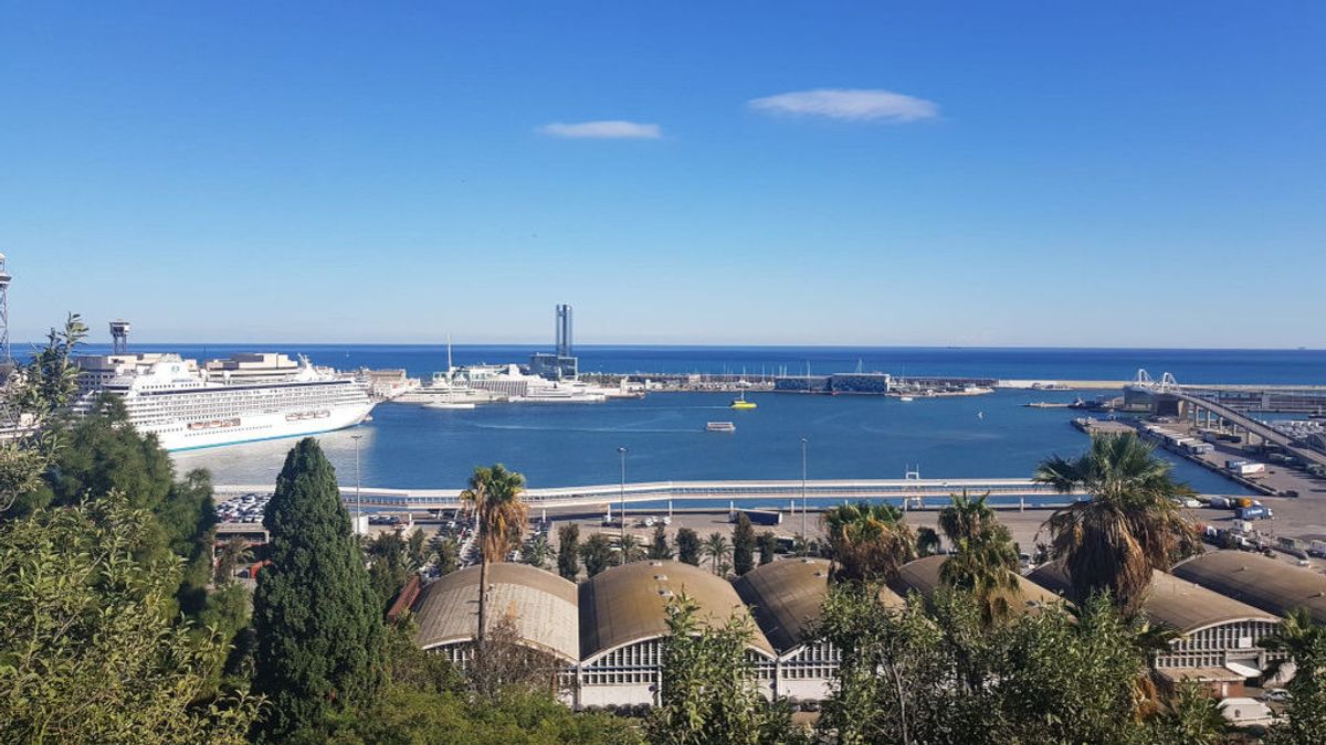 Barcelona busca remontar la caída del turismo español Barcelona busca remontar la caída del turismo español