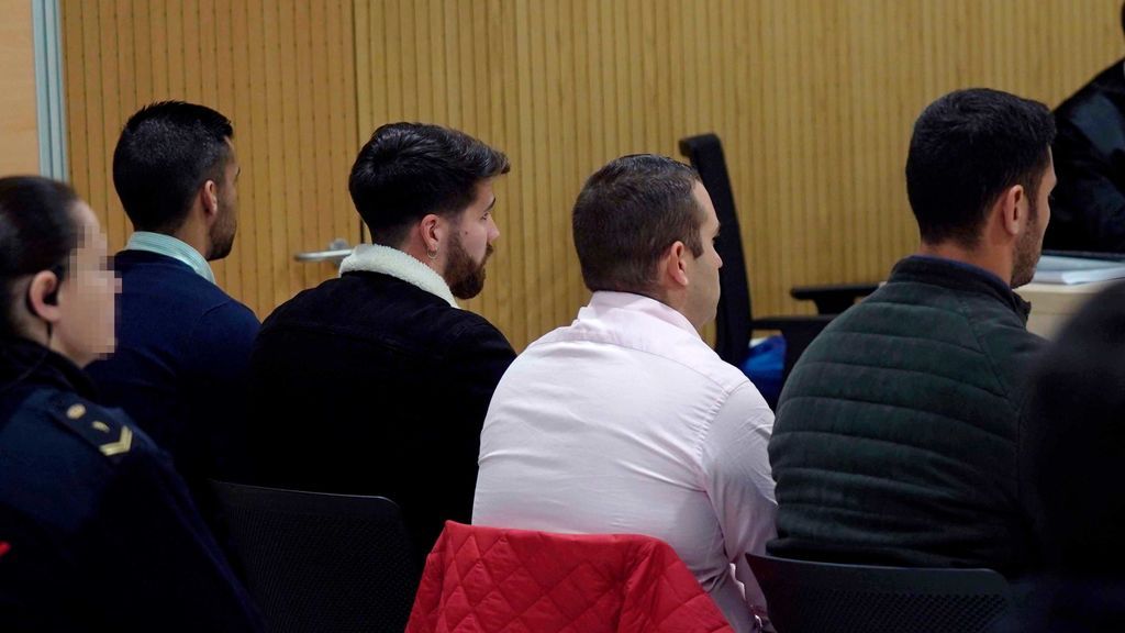 La discusión sobre la validez del vídeo centra la primera sesión del juicio contra La Manada de Pozoblanco La discusión sobre la validez del vídeo centra la primera sesión del juicio contra La Manada de Pozoblanco