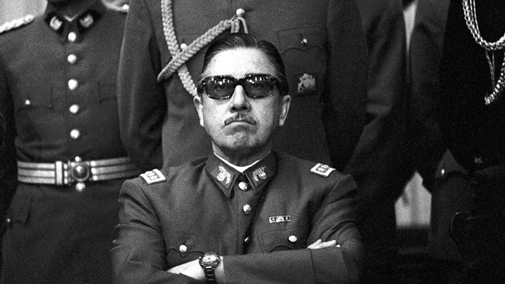 20191119 CUL PINOCHET GOLPE DE ESTADO CHILE BLANCO Y NEGRO