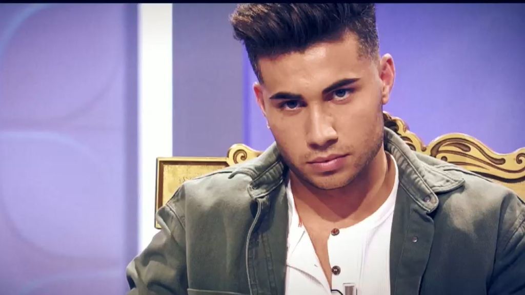 Marco y las lágrimas de sus pretendientas Marco y las lágrimas de sus pretendientas