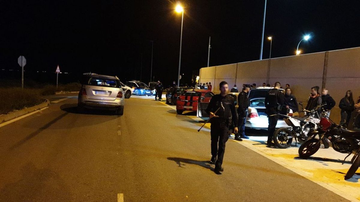 Una niña de cinco años herida de gravedad durante una carrera ilegal de coches en Córdoba Una niña de cinco años herida de gravedad durante una carrera ilegal de coches en Córdoba
