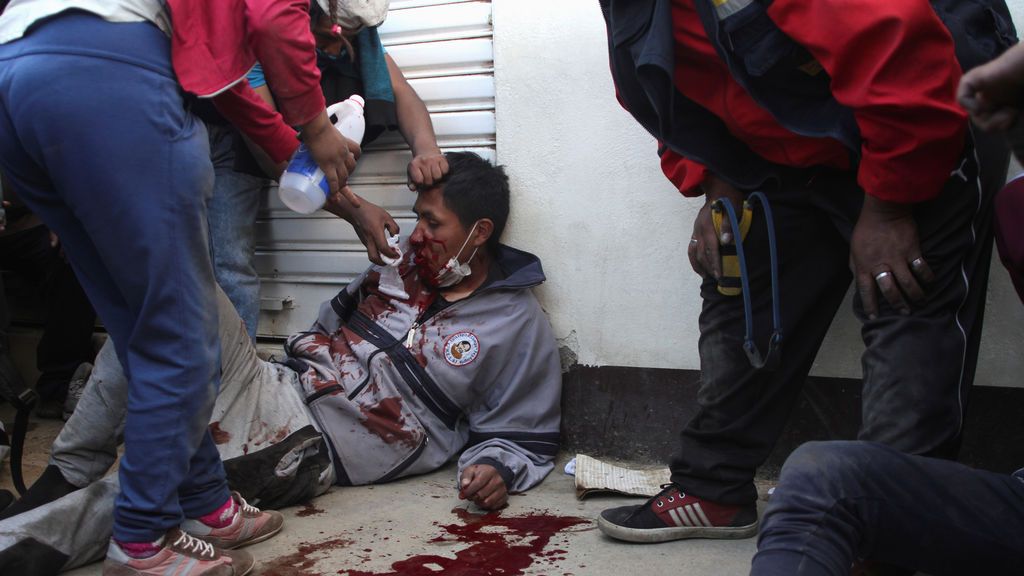 La dura represión del Ejército en Bolivia deja una oleada de muertos, violencia y desabastecimiento