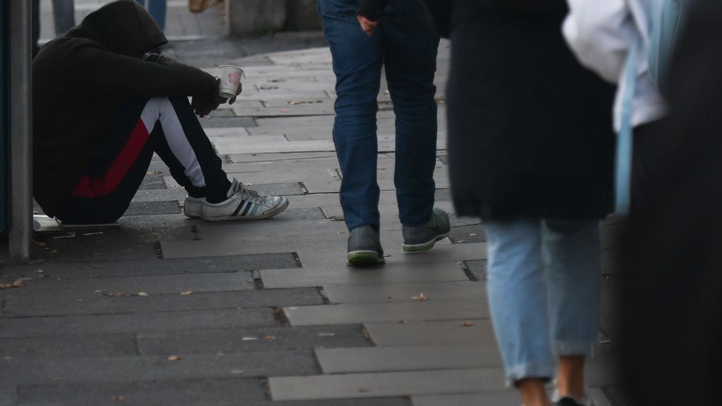 El Gobierno de Reus prohibirá la mendicidad "agresiva, insistente o intrusiva hacia los peatones"