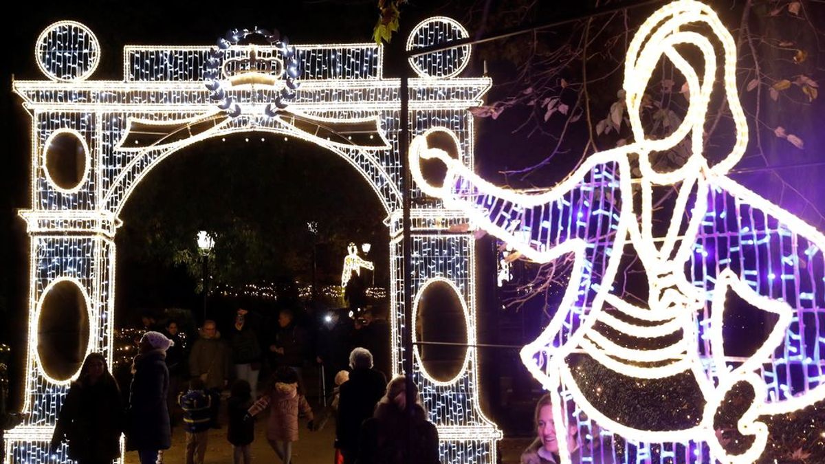 ¿Cuándo se encienden las luces de Navidad? Estas son las fechas de Madrid y otras ciudades de España