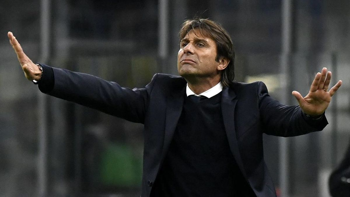 Conte pide a sus jugadores que si tienen sexo, se pongan debajo de su pareja para no gastar tanta energía Conte pide a sus jugadores que si tienen sexo, se pongan debajo de su pareja para no gastar tanta energía
