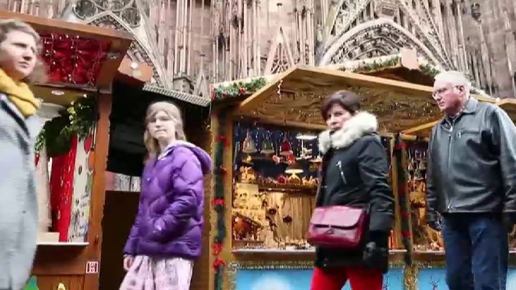 Reabre el mercadillo navideño de Estrasburgo tras el atentado terrorista del año pasado